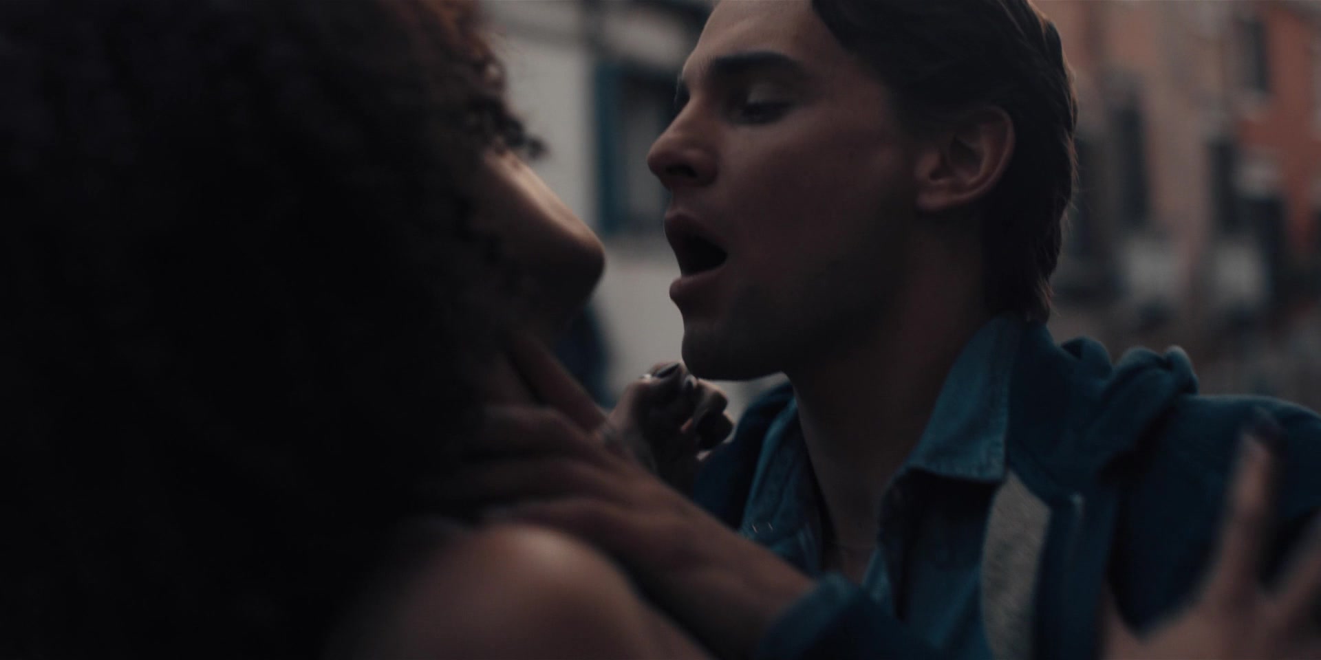 A_Discovery_Of_Witches_S01E02_1080p_BluRay_000266.jpg A_Discovery_Of_Witches_S01E02_1080p_BluRay_000266.jpg