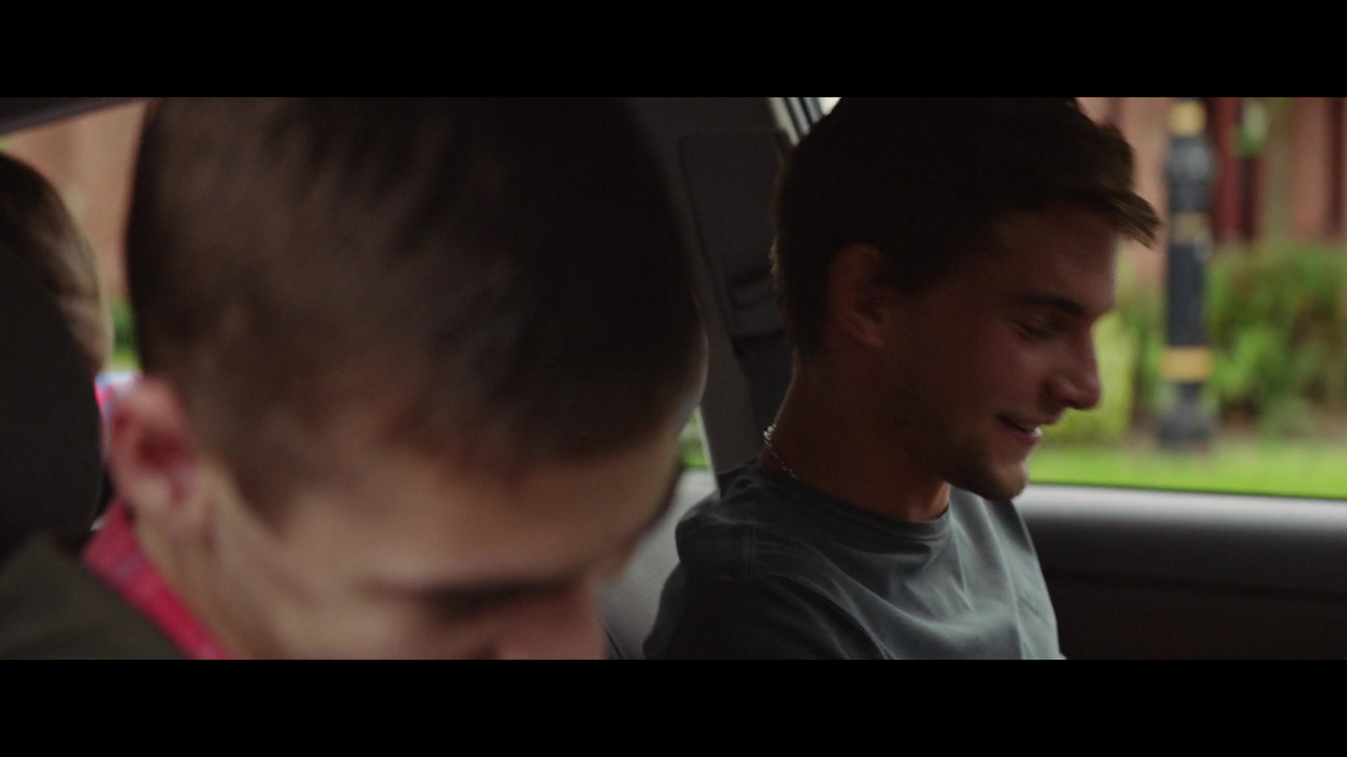 Safe_1x01_1080p_001518.jpg