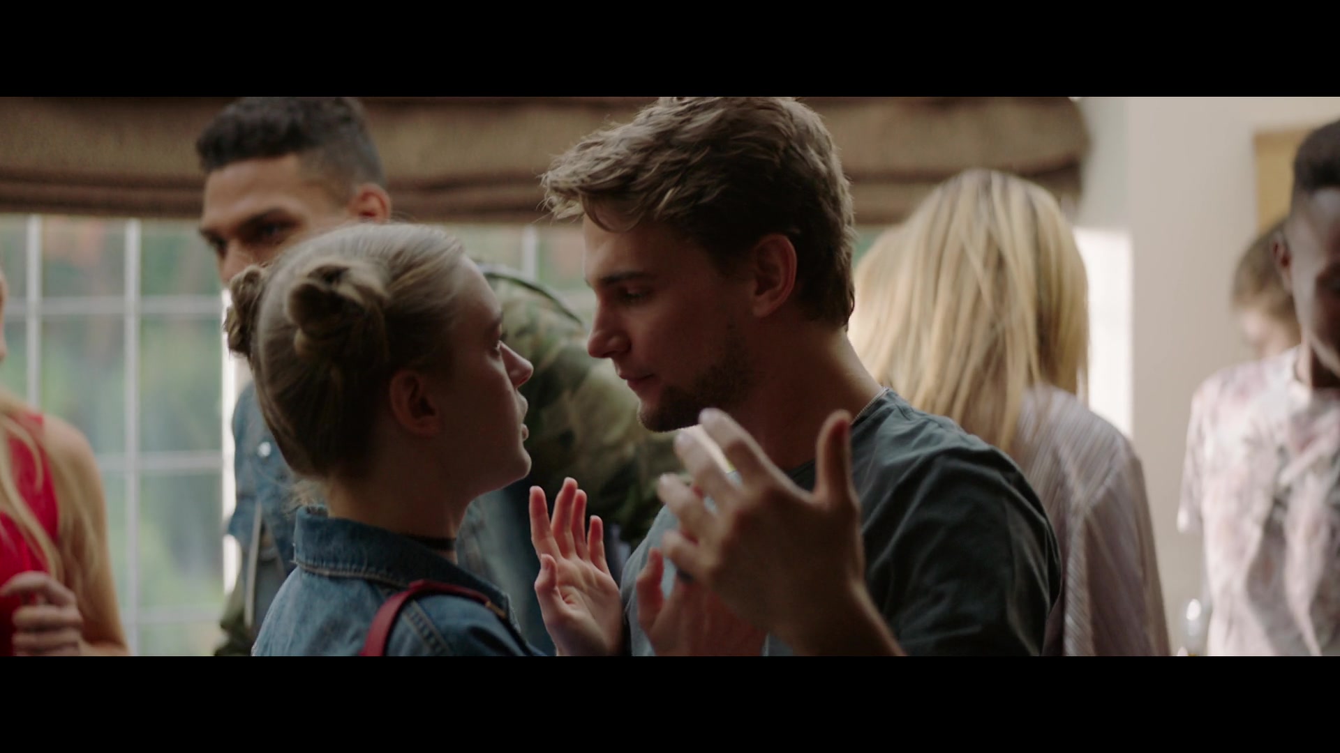 Safe_1x01_1080p_001856.jpg Safe_1x01_1080p_001856.jpg