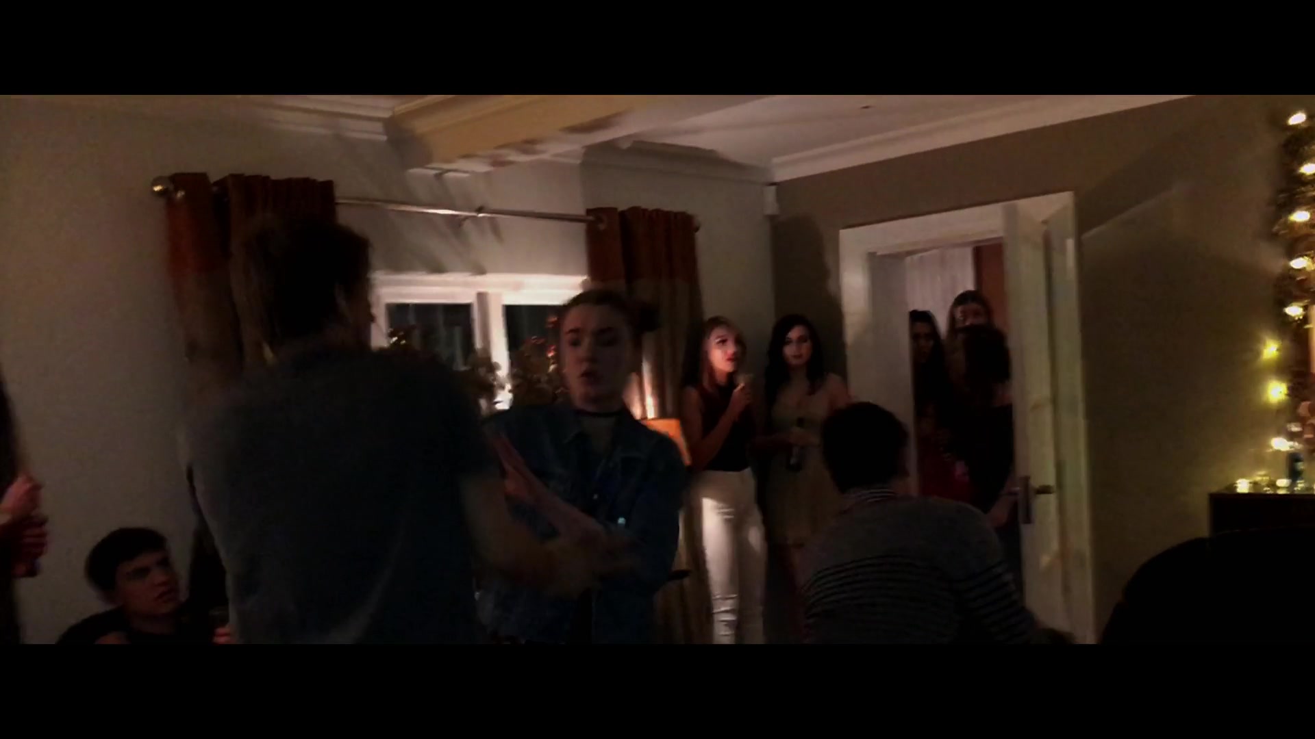 Safe_1x01_1080p_004875.jpg